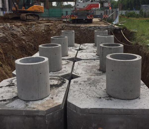 鋼筋混泥土化糞池